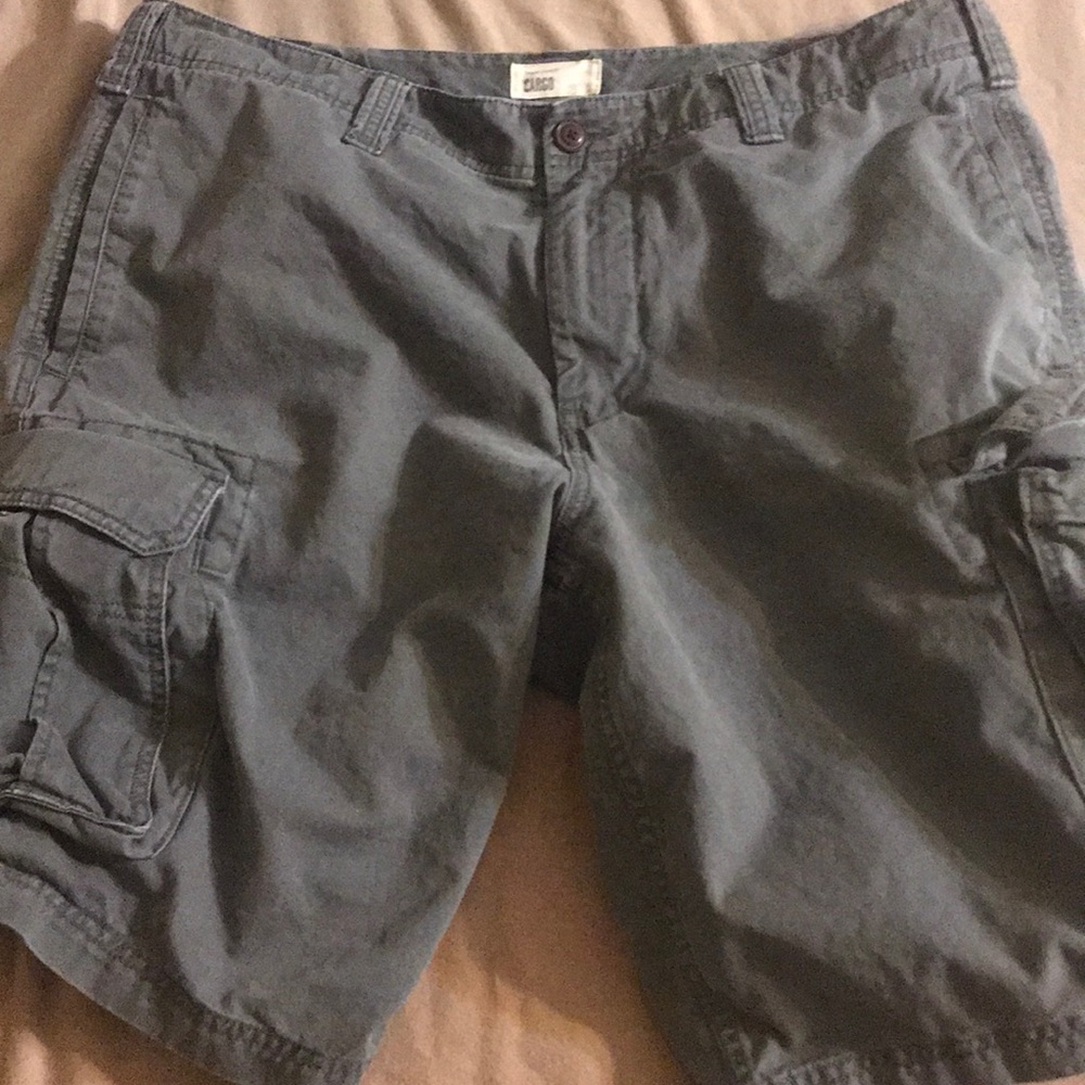 Men’s gap cargo shorts